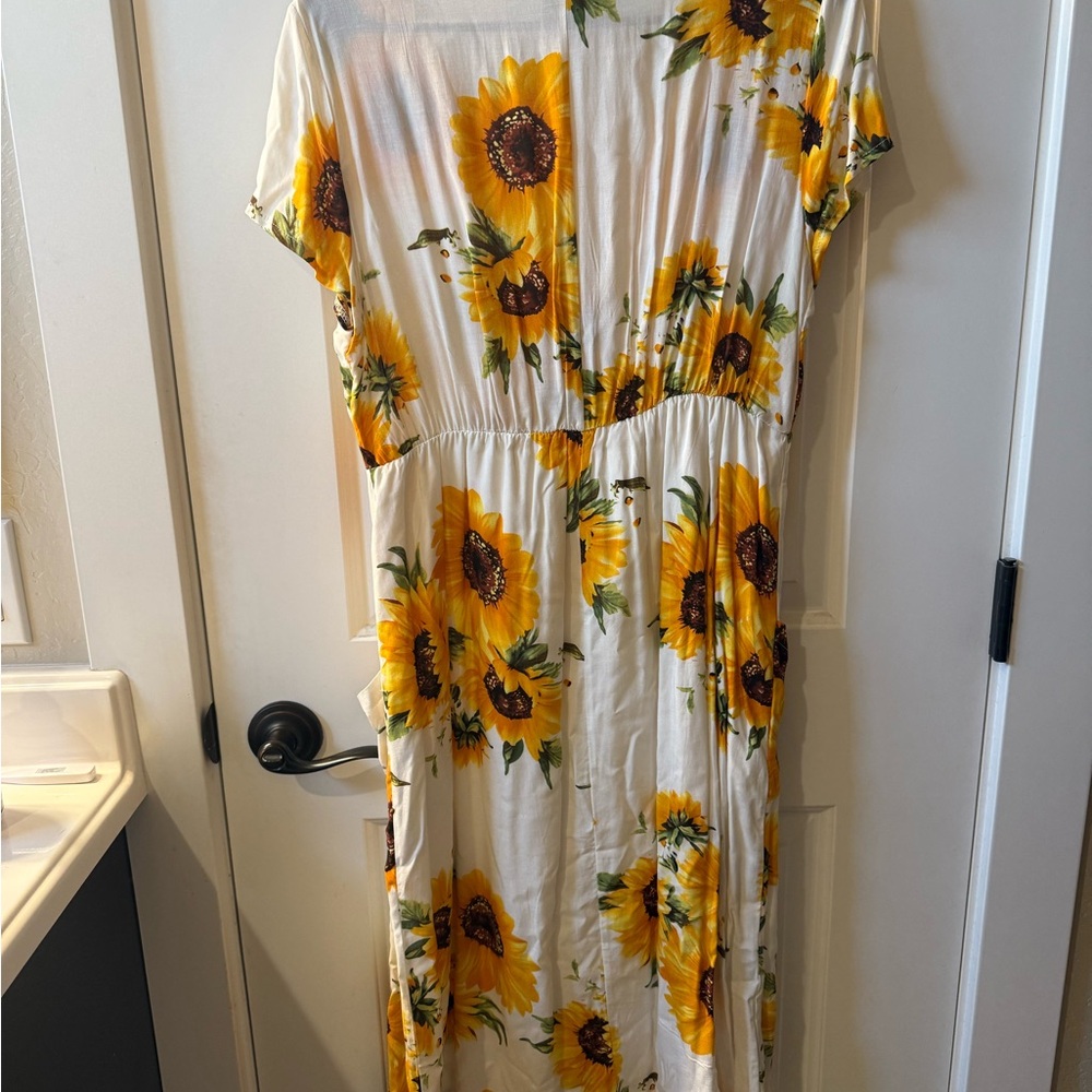 Sunflower Print Button-Down Dress - image 3